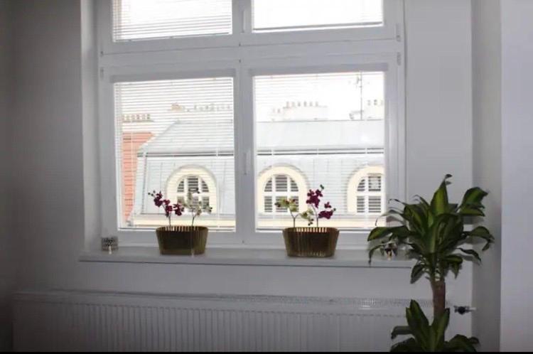 Lenka'S Cozy Red Studio + Lenka'S Cozy Gold Apartment Prague Exterior photo